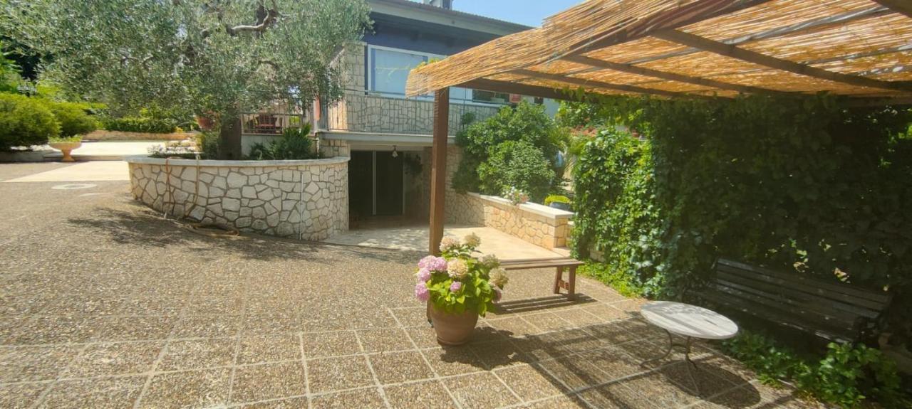 B & B La Mansarda Monopoli Exterior photo